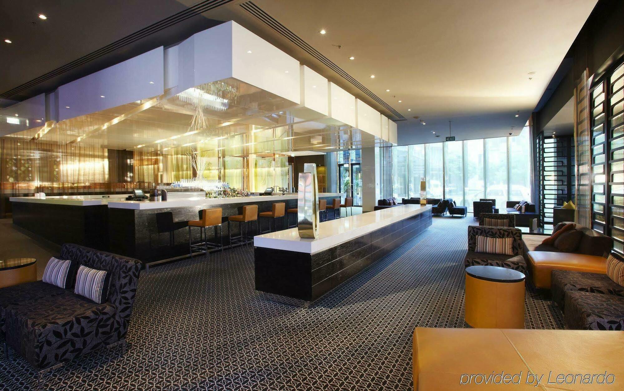 Отель Crown Promenade Мельбурн Экстерьер фото